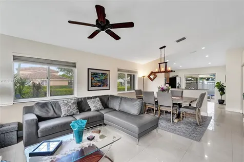20839 NW 1st Street Pembroke Pines FL 33029