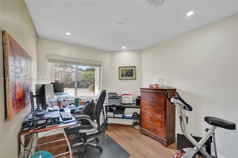 20839 NW 1st Street Pembroke Pines FL 33029
