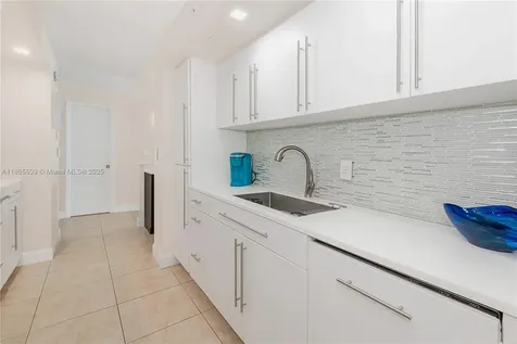 6917 Collins Avenue Miami Beach FL 33141