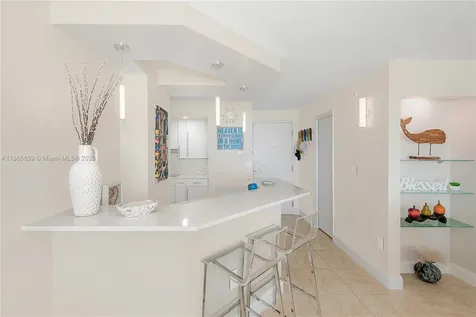 6917 Collins Avenue Miami Beach FL 33141