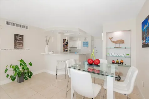 6917 Collins Avenue Miami Beach FL 33141