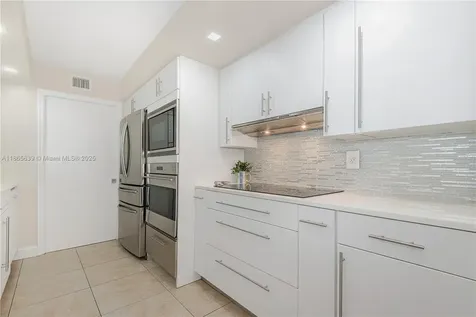 6917 Collins Avenue Miami Beach FL 33141