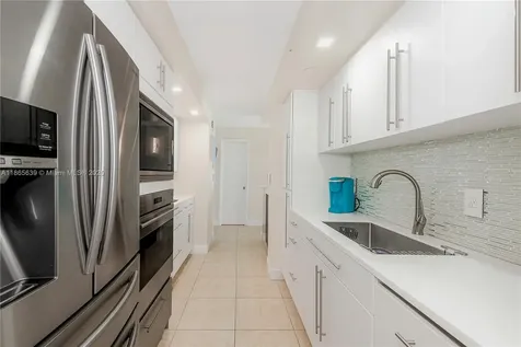 6917 Collins Avenue Miami Beach FL 33141