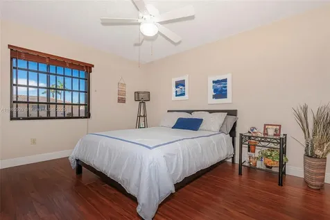 13137 SW 3rd Street Miami FL 33184