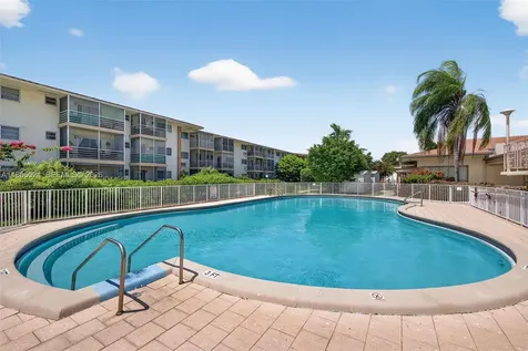 16901 NE 13th Avenue Miami FL 33162