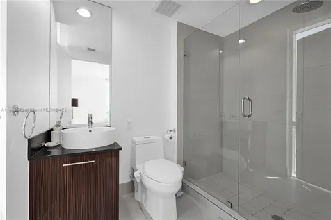 3951 S Ocean Drive Hollywood FL 33019