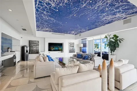 3951 S Ocean Drive Hollywood FL 33019