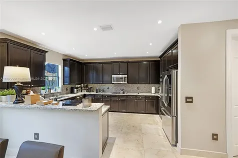 9835 NW 86th Terrace Doral FL 33178