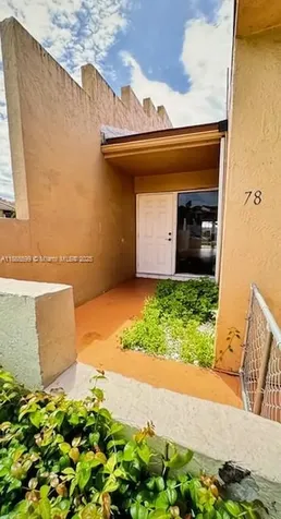 10390 SW 154th Circle Court Miami FL 33196