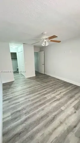 10390 SW 154th Circle Court Miami FL 33196