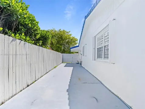 7322 SW 134th Place Miami FL 33183