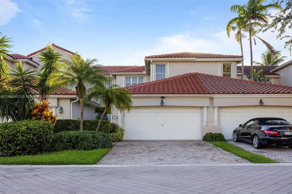 1384 Harbor View W Hollywood FL 33019