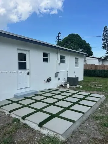 3120 NW 4th Court Lauderhill FL 33311