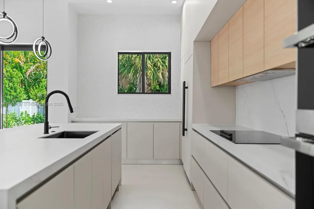 1320 NE 16th Avenue Fort Lauderdale FL 33304