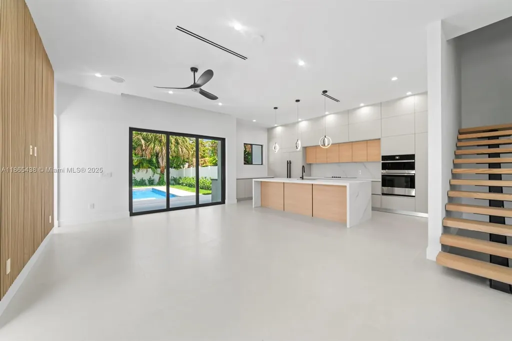 1320 NE 16th Avenue Fort Lauderdale FL 33304