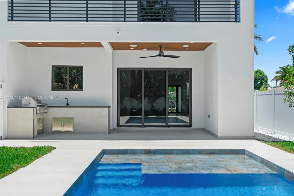 1320 NE 16th Avenue Fort Lauderdale FL 33304