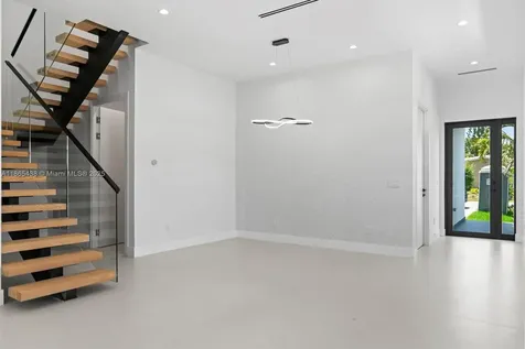 1320 NE 16th Avenue Fort Lauderdale FL 33304