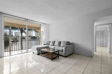 3030 Marcos Drive Aventura FL 33160
