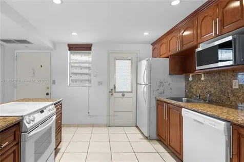 3030 Marcos Drive Aventura FL 33160
