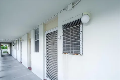 3030 Marcos Drive Aventura FL 33160