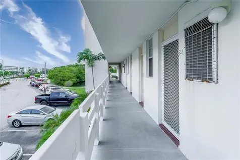 3030 Marcos Drive Aventura FL 33160