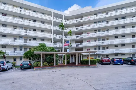 3030 Marcos Drive Aventura FL 33160