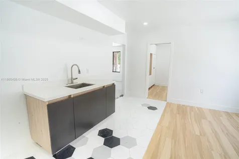666 NW 28th Street Miami FL 33127