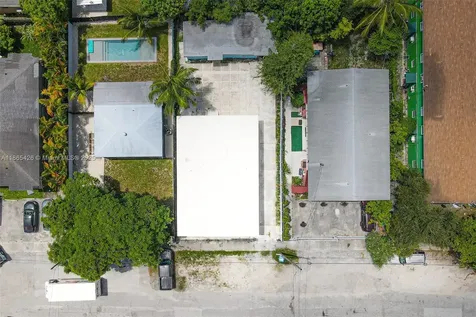 666 NW 28th Street Miami FL 33127