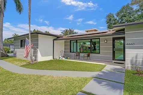 4660 SW 37th Avenue Dania Beach FL 33312
