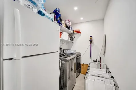 4660 SW 37th Avenue Dania Beach FL 33312