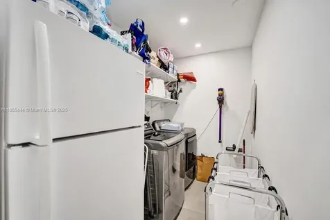 4660 SW 37th Avenue Dania Beach FL 33312