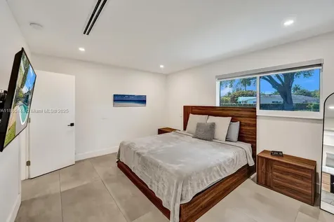 4660 SW 37th Avenue Dania Beach FL 33312