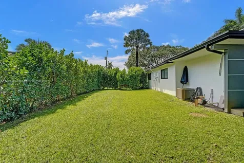 4660 SW 37th Avenue Dania Beach FL 33312