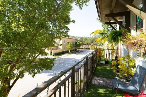 14749 SW 9th Street Pembroke Pines FL 33027