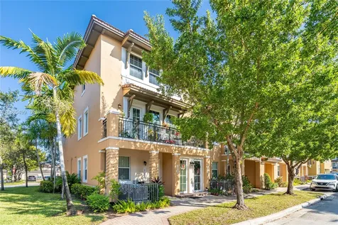 14749 SW 9th Street Pembroke Pines FL 33027