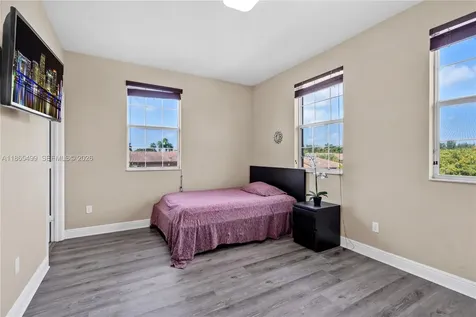 14749 SW 9th Street Pembroke Pines FL 33027