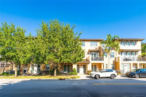 14749 SW 9th Street Pembroke Pines FL 33027