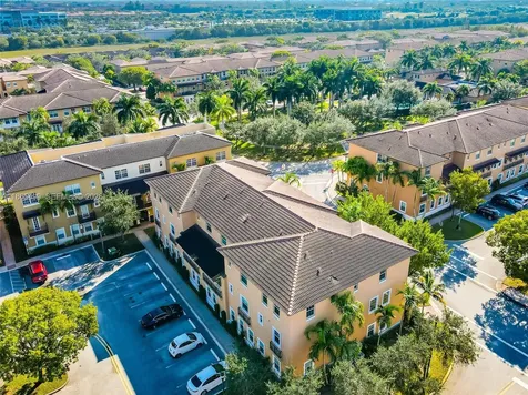 14749 SW 9th Street Pembroke Pines FL 33027