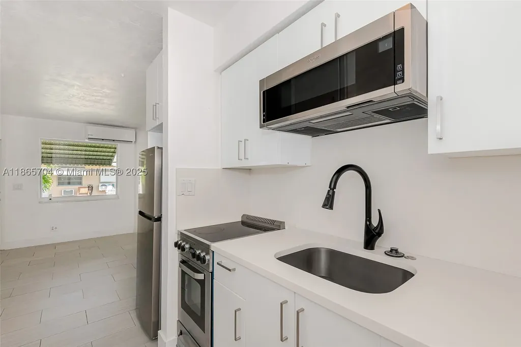 2901 Polk Street Hollywood FL 33020