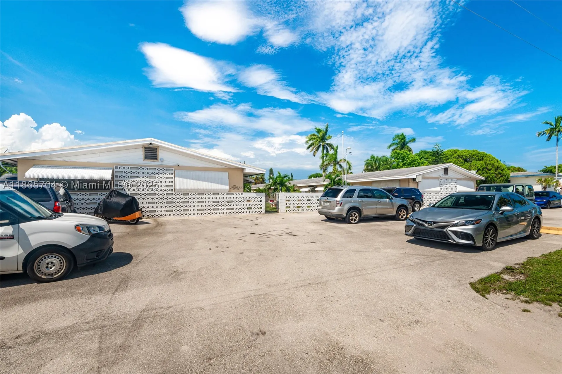 2901 Polk Street Hollywood FL 33020