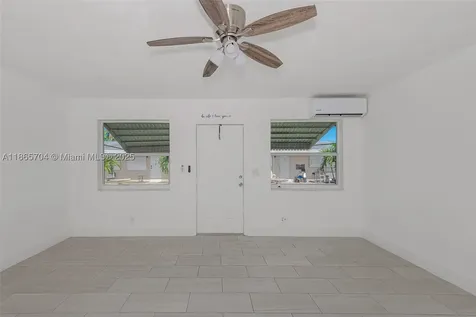 2901 Polk Street Hollywood FL 33020