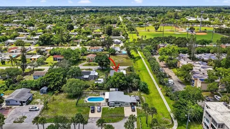 3239 Meadow Road Palm Springs FL 33406