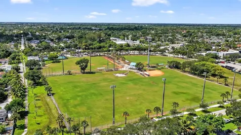 3239 Meadow Road Palm Springs FL 33406