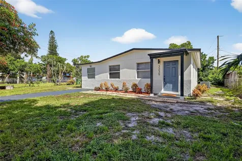 3239 Meadow Road Palm Springs FL 33406