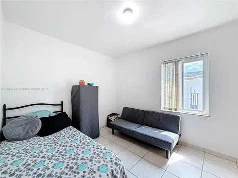 675 W 30th Street Hialeah FL 33012