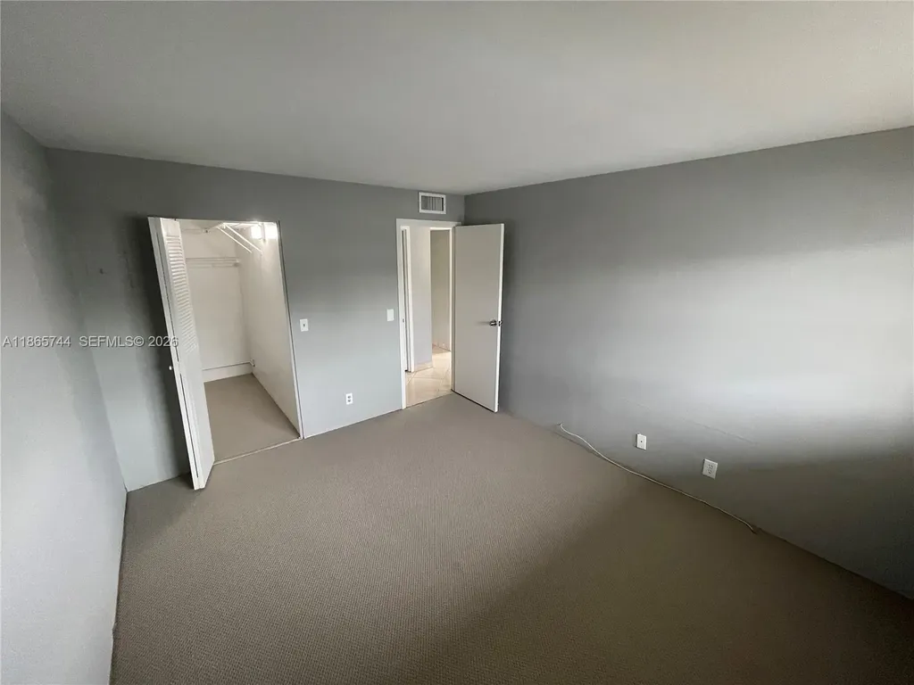 101 Brittany Delray Beach FL 33446