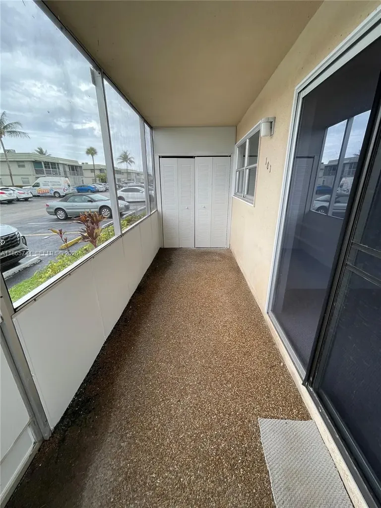 101 Brittany Delray Beach FL 33446