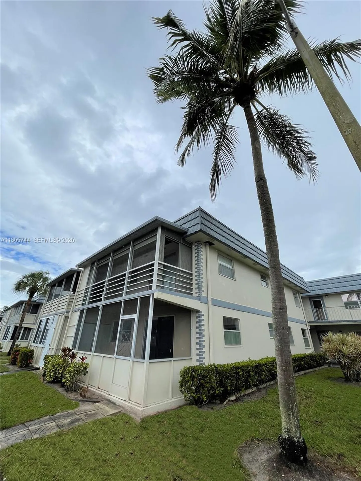 101 Brittany Delray Beach FL 33446