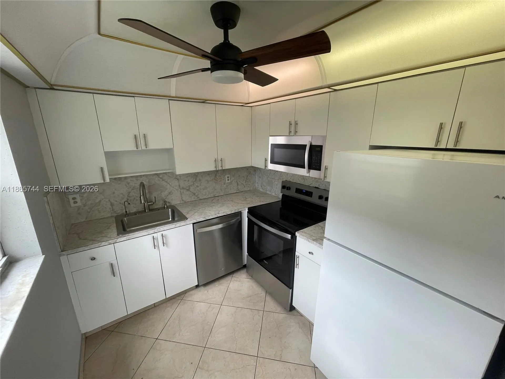 101 Brittany Delray Beach FL 33446