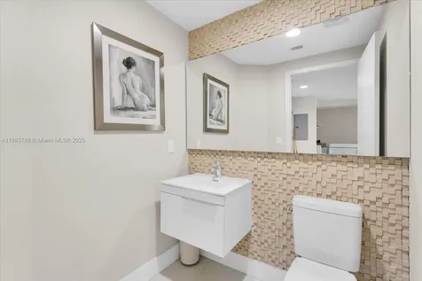 17301 Biscayne Boulevard North Miami Beach FL 33160